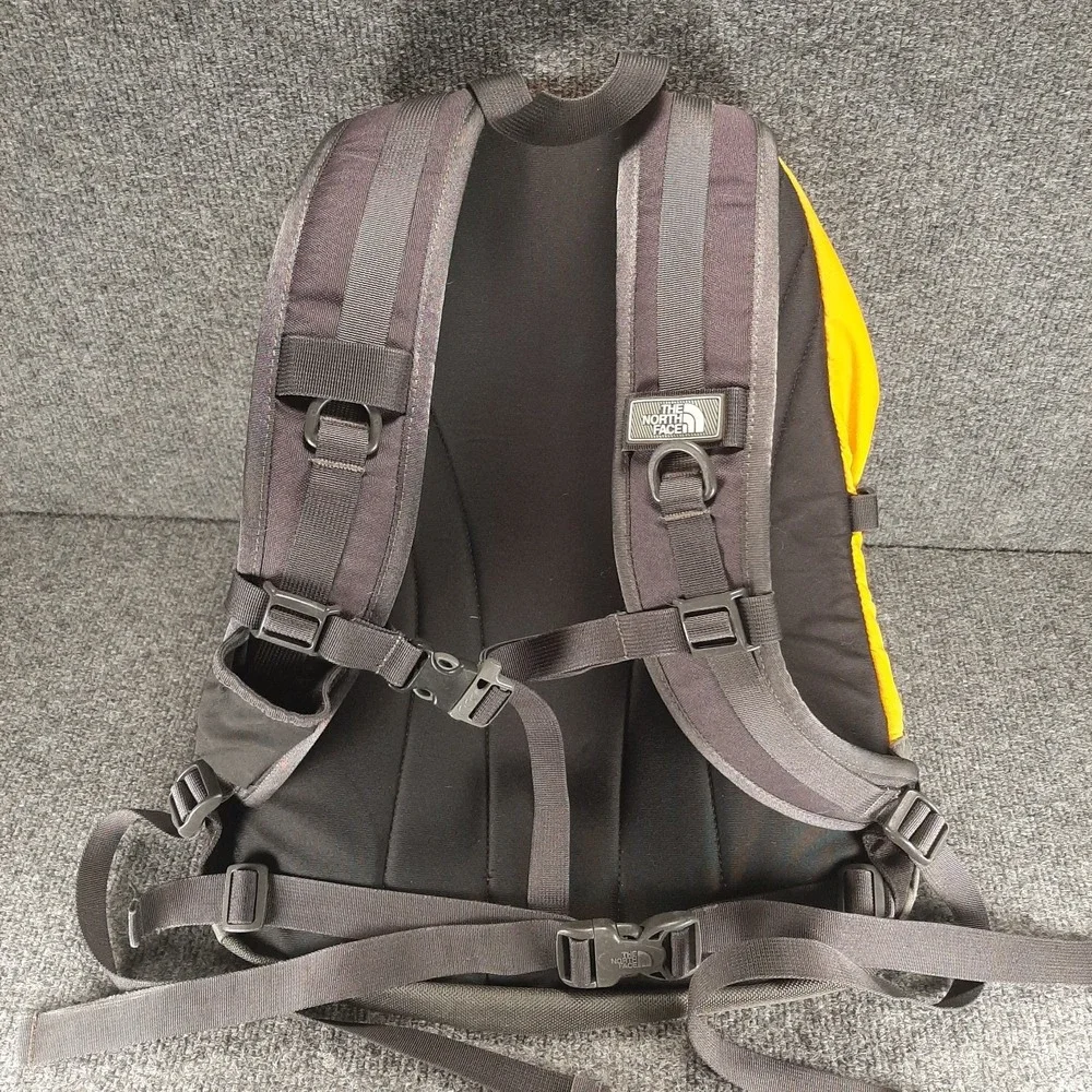 The Northface TNF Yavapai Backpack Yellow Black No Reservoir Pikes Peak Logo